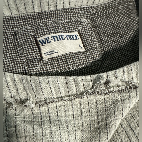 We The Free Light and Dark Gray Sunset City Top - Picture 8 of 10